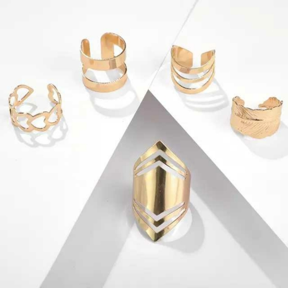 5 Stackable Gold Rings - Picture 3 of 6